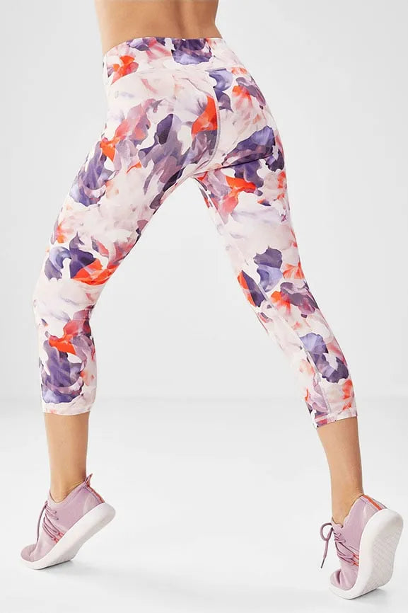 Define PowerHold® Mid-Rise Capri