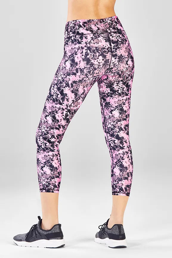 Define PowerHold® Mid-Rise Capri