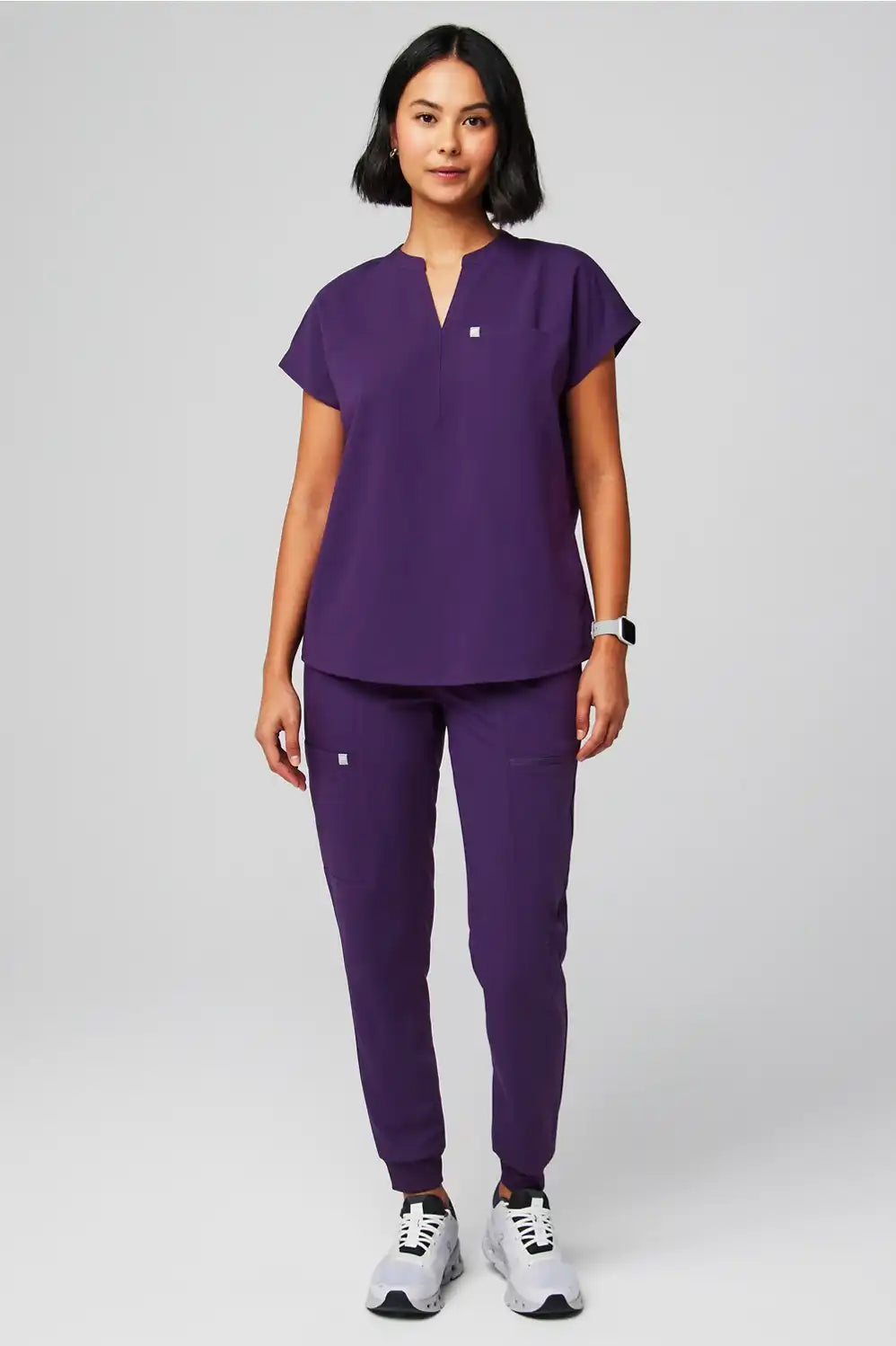 Evolve 3-Pocket Top + High-Rise On-Call Jogger Set