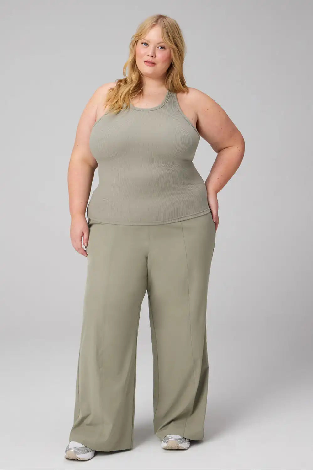 Modal Rib High Neck Built-In Bra Tank